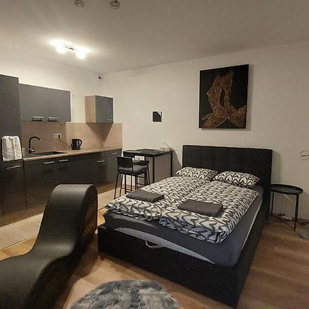 شقة بودابست  في N&Z Apartman Close To The Downtown المظهر الخارجي الصورة
