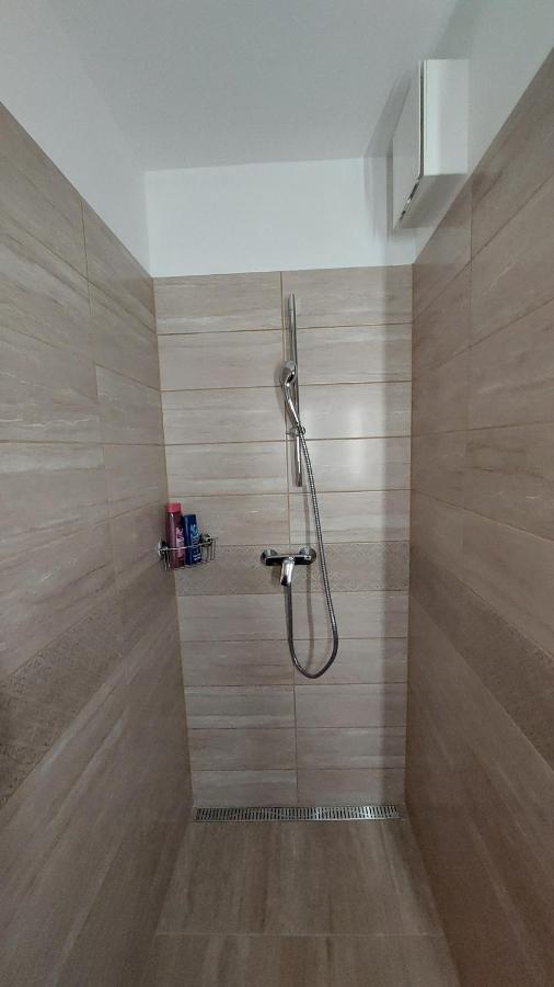 شقة بودابست  في N&Z Apartman Close To The Downtown المظهر الخارجي الصورة